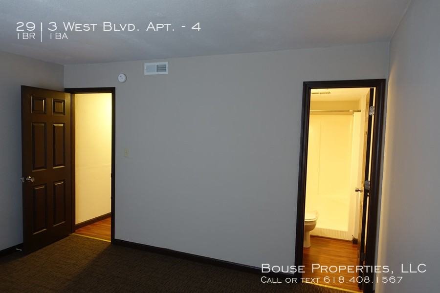 2913 2913 West Blvd. Apt. #4 - Photo 2 of 5