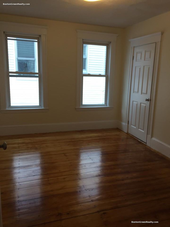 8 Henry #2 - Photo 3 of 13