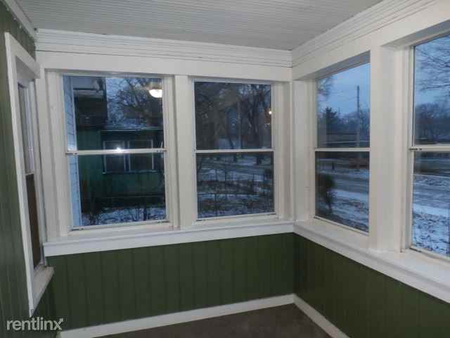 2240 6th St - Photo 2 of 13