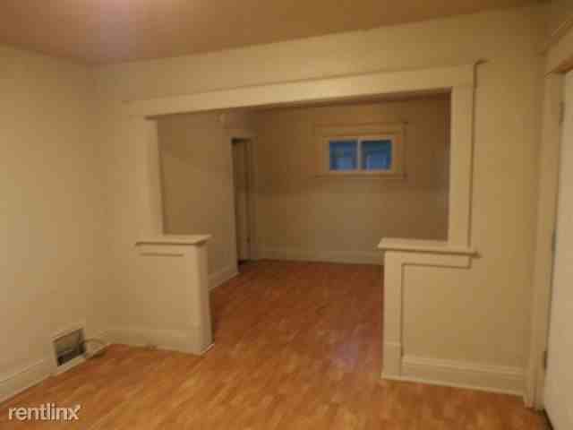 2240 6th St - Photo 3 of 13