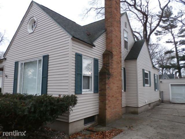 1431 Beardsley Ave - Photo 2 of 22