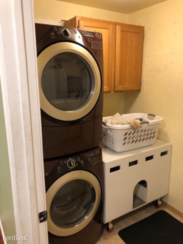 900 N Summit Rd - Photo 2 of 8