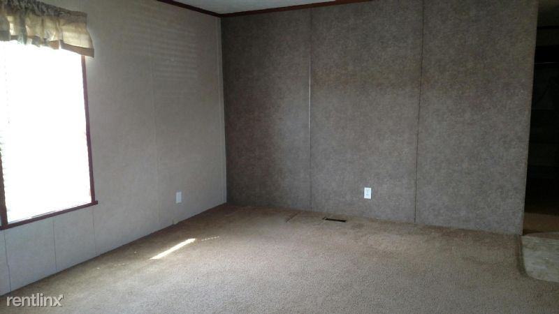 1169 Oakbrook E - Photo 3 of 8