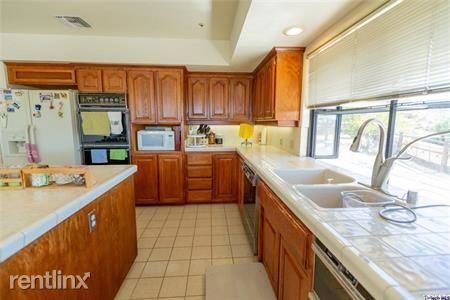 35120 Via Famero Dr - Photo 3 of 8