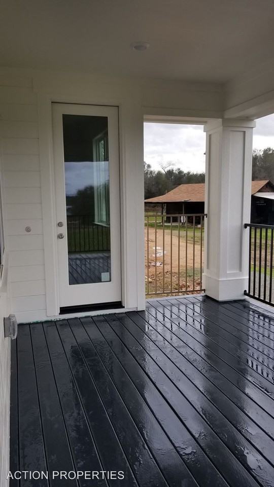 3045 Swetzer Rd - Photo 3 of 31