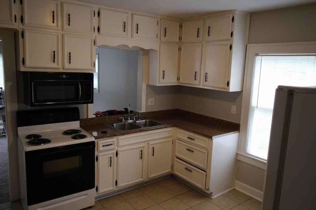 517 Lyndon Ln - Photo 2 of 26