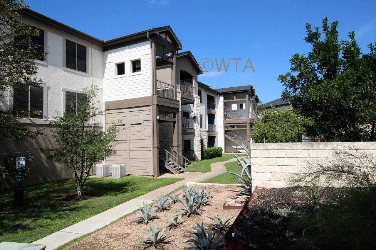 8700 Brodie Ln, Austin, TX 78745 3 Bedroom Apartment for ...