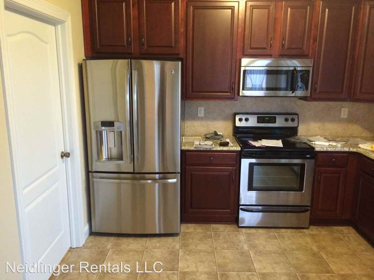 703 Southwood Drive - Photo 2 of 34