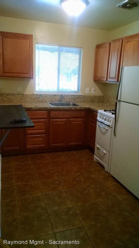 1141 Rodeo Way - Photo 2 of 8