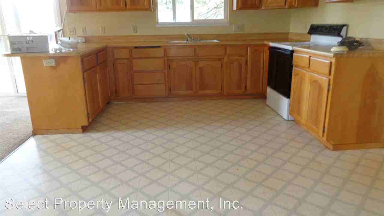 9811 Forsythe Rd - Photo 2 of 3
