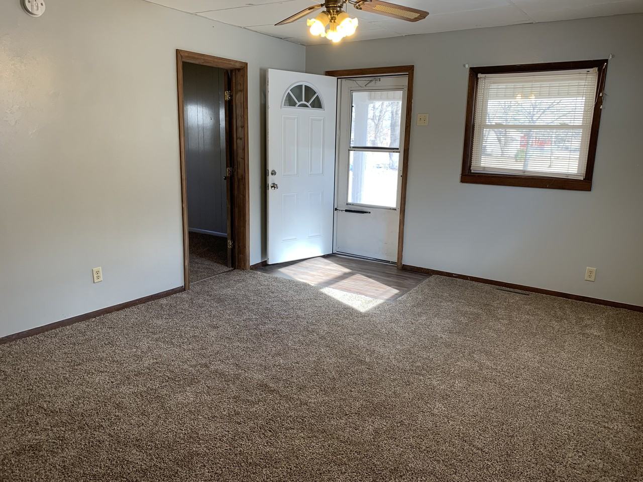 509 N Madison St - Photo 2 of 25