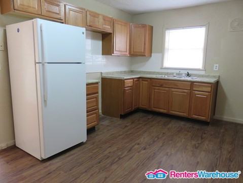 2020 Nash Dr - Photo 3 of 12