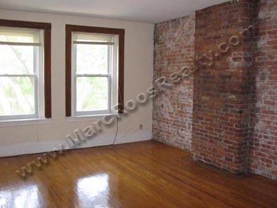 1489 Beacon Street - Photo 3 of 4