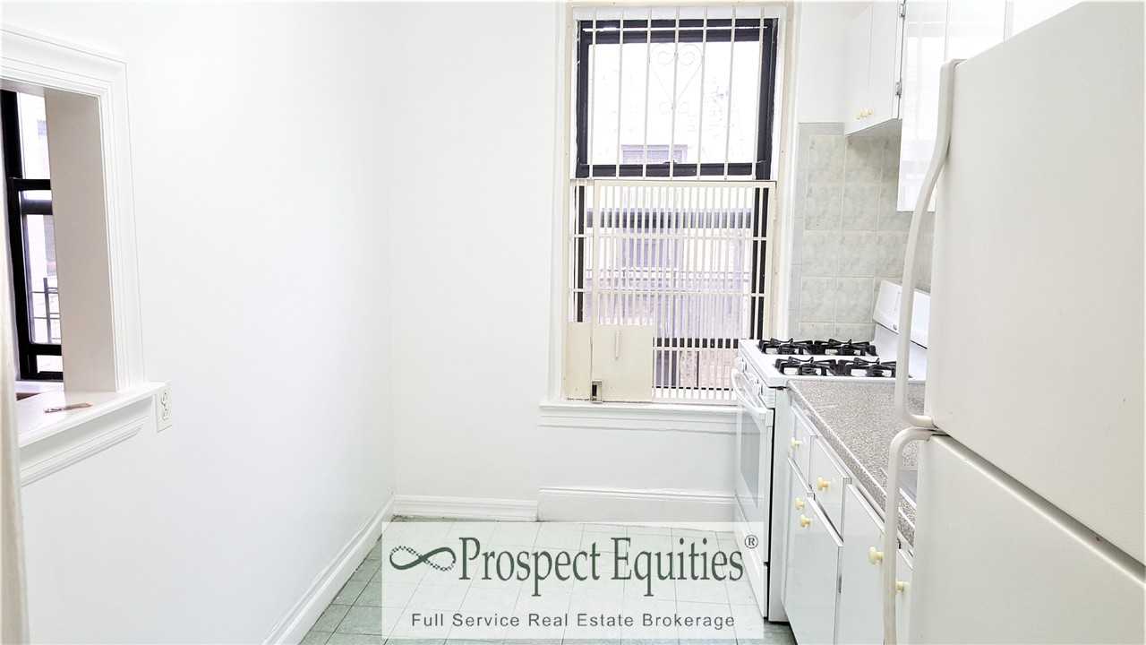 Ocean Ave & Beverley Road #4A - Photo 2 of 9