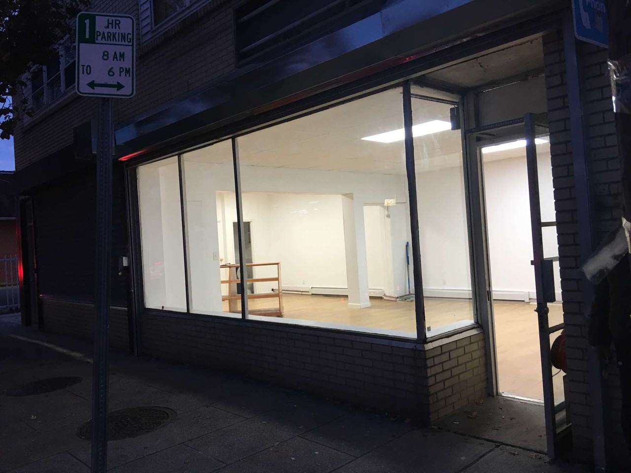 1585 New York Ave - Photo 3 of 3