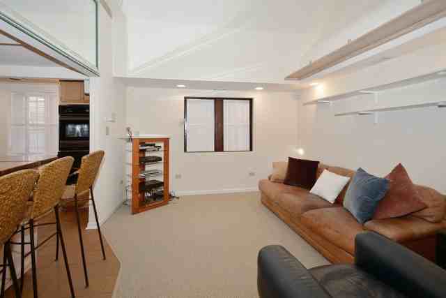 914 6th #REAR - Photo 2 of 35