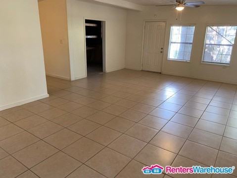 1710 Eisenhower St - Photo 3 of 17