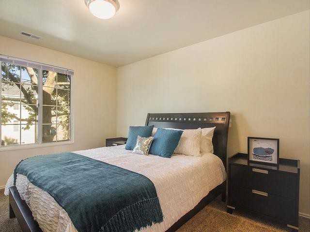 850 N Highway 89 - Photo 2 of 28