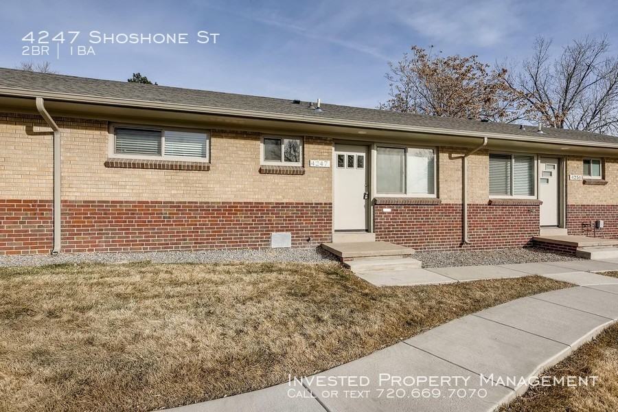 4247 Shoshone St - Photo 3 of 14