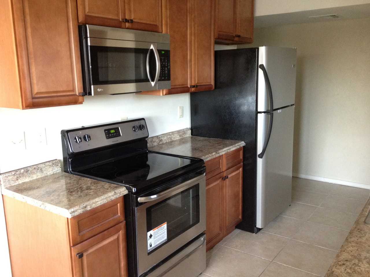 225 Palmary Dr #225 - Photo 2 of 8