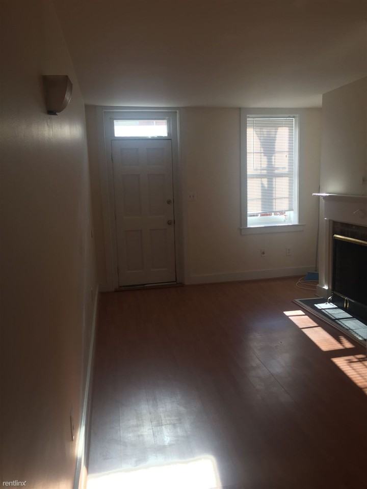 636 Dover St - Photo 3 of 11