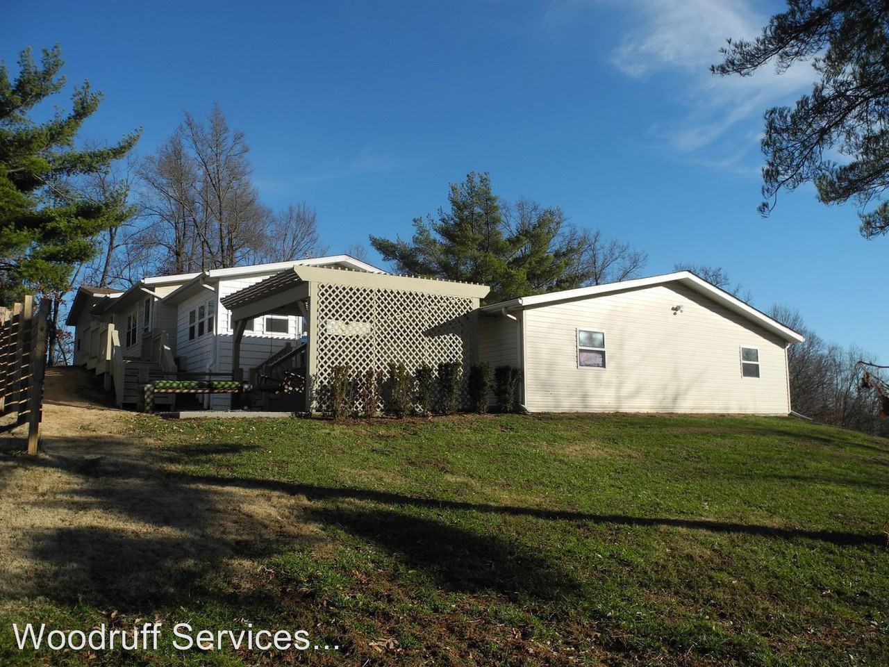 580 Phillips Rd - Photo 3 of 23