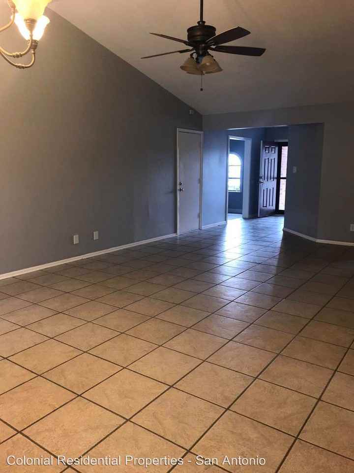 514 Freiling - Photo 3 of 16