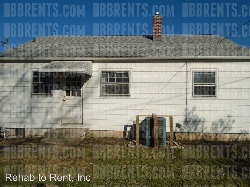 1059 Hayes Ave - Photo 3 of 9