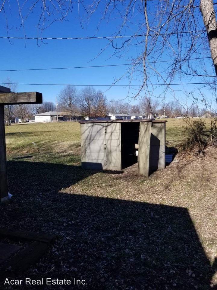 532 Christine Ave - Photo 2 of 9