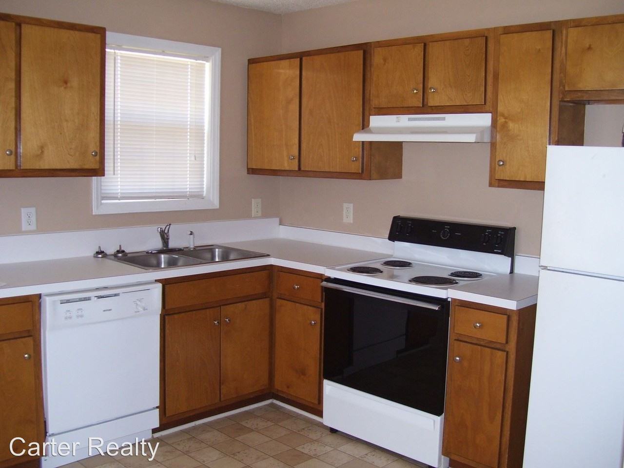 207 Colby Lane - Photo 2 of 4