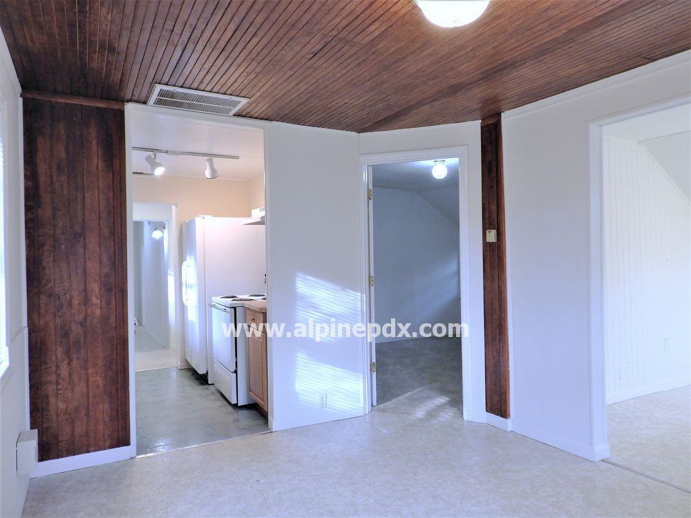 12655 SW Daly Ln - Photo 2 of 8