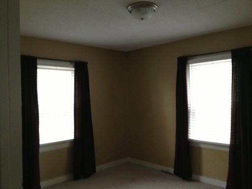 205 W Cornwallis Dr - Photo 3 of 11