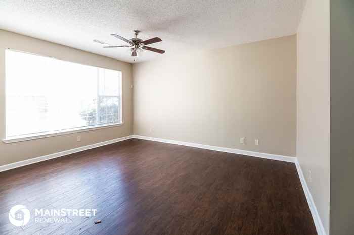 6697 Sunset Hills Blvd - Photo 3 of 15
