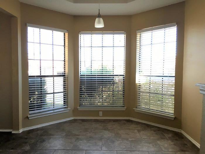 1044 Pepperidge Dr - Photo 3 of 11