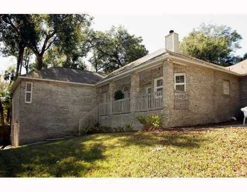 2608 Spruce Creek Blvd - Photo 2 of 9