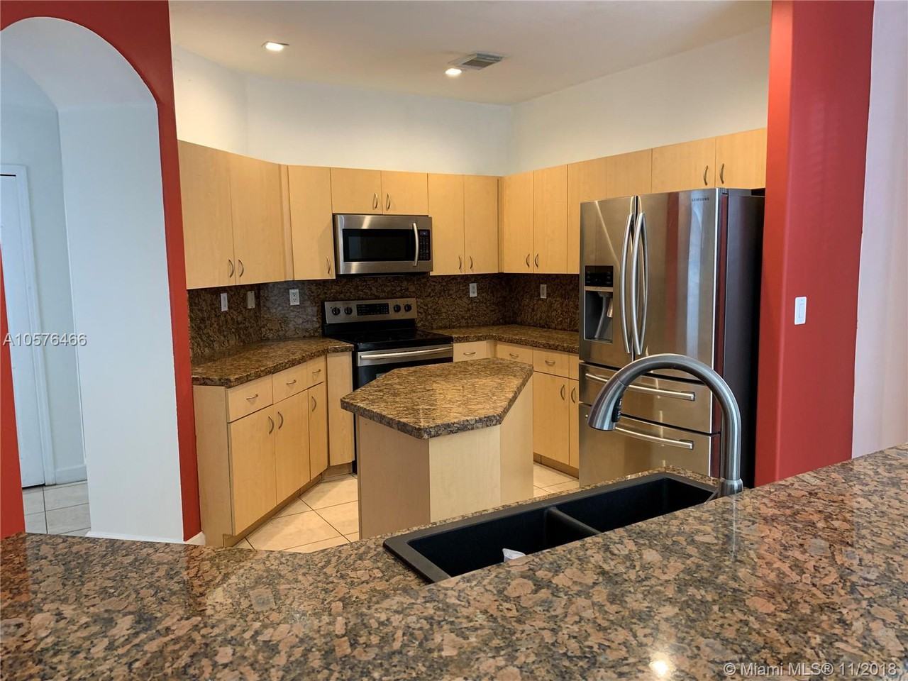 14047 Southwest 155th Street - Photo 2 of 14