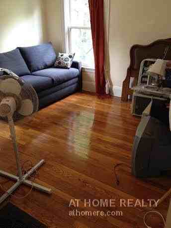 53 Saunders St - Photo 3 of 16