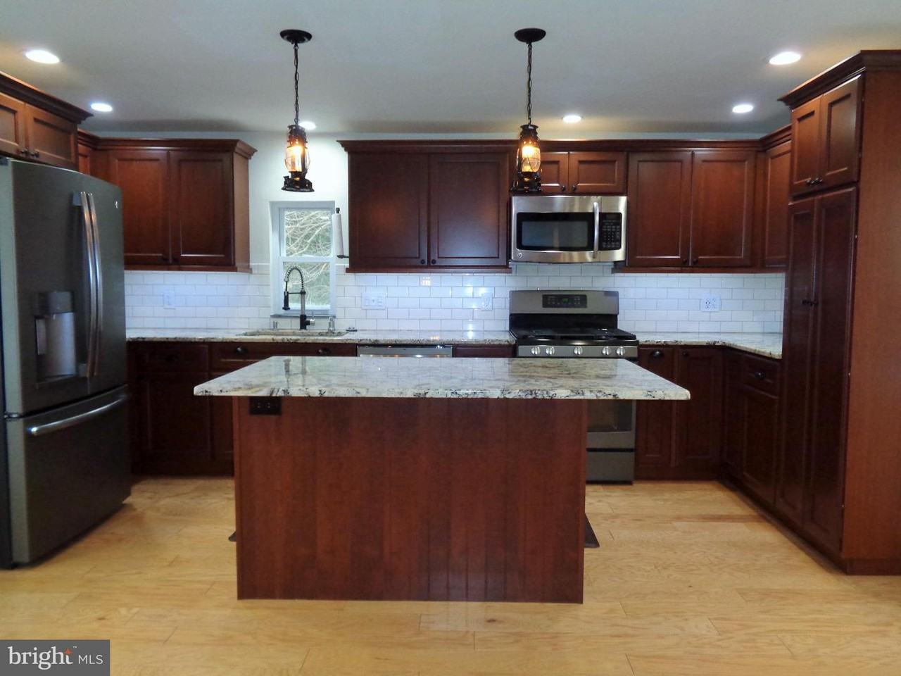 115 Sunnyside Ave - Photo 3 of 21