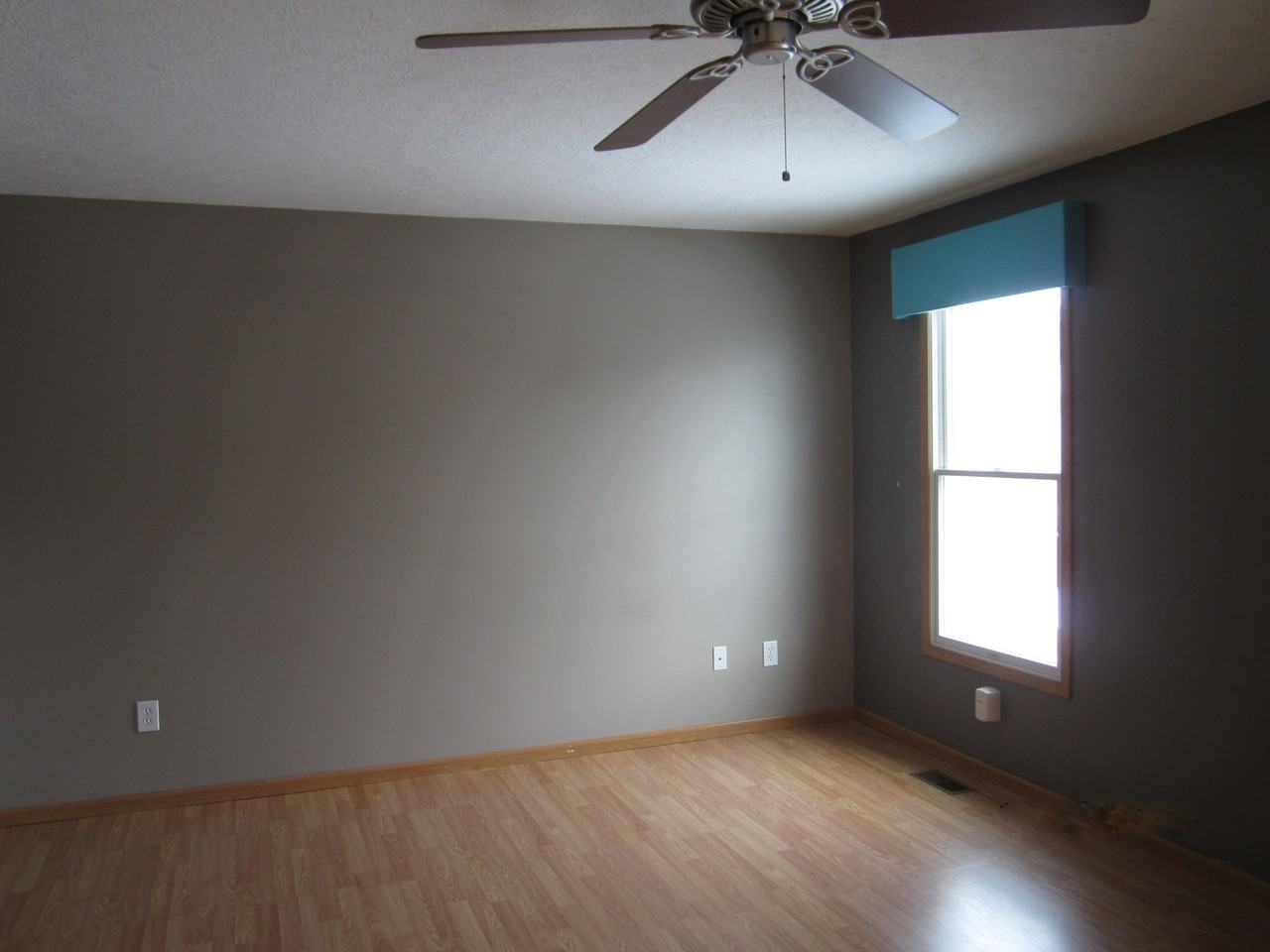 8568 Clover Glade Dr - Photo 2 of 38