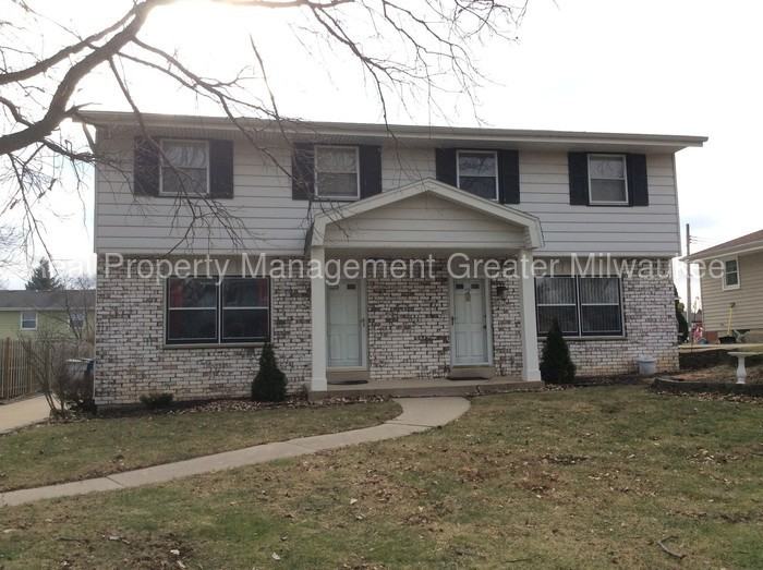 7921 W Van Beck Ave - Photo 2 of 16