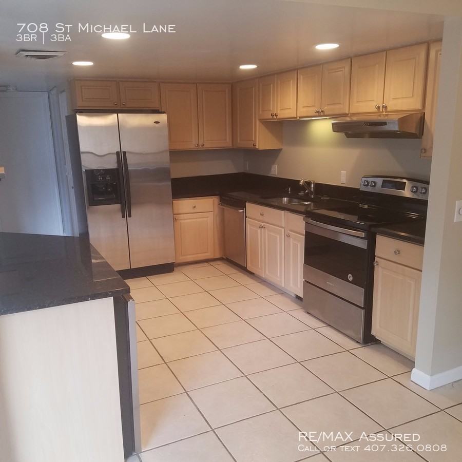 708 St Michael Lane - Photo 3 of 9