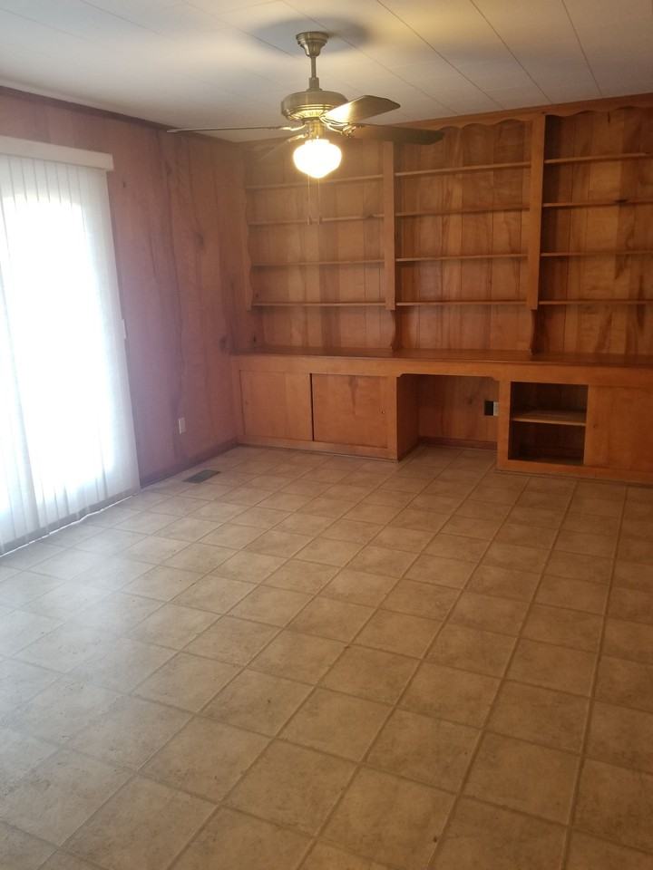 1055 AL-205 - Photo 2 of 8