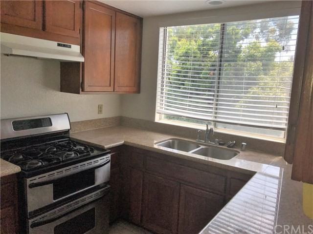 36 Greenmoor - Photo 2 of 6