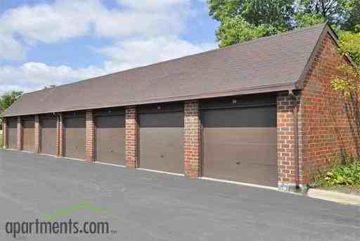 1100 Grove Ave - Photo 3 of 9