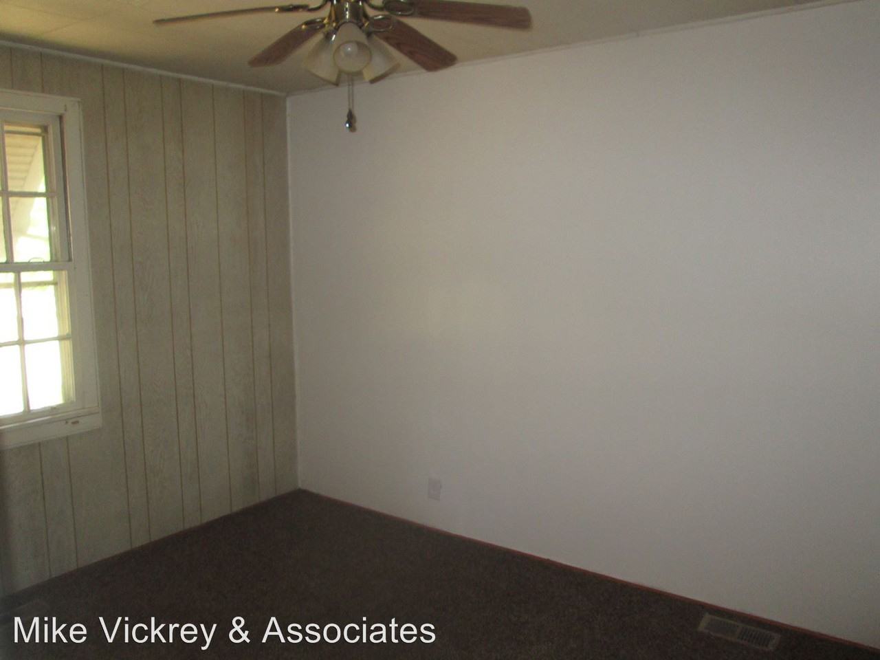 2015 Virginia Ave - Photo 2 of 8