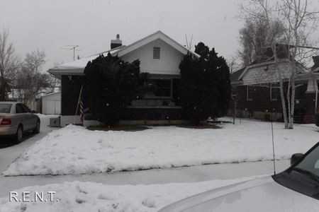 918 Greenwood Terrace - Photo 3 of 31