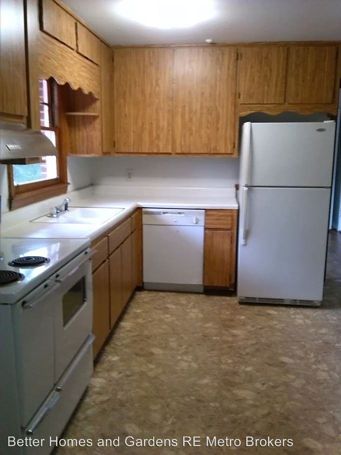 2799 Hillside Rd - Photo 3 of 8