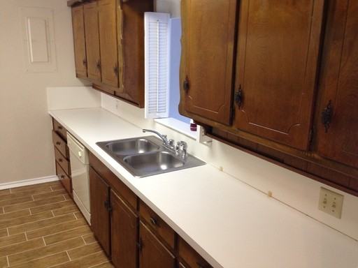 10 1 Main Pl - Photo 3 of 17