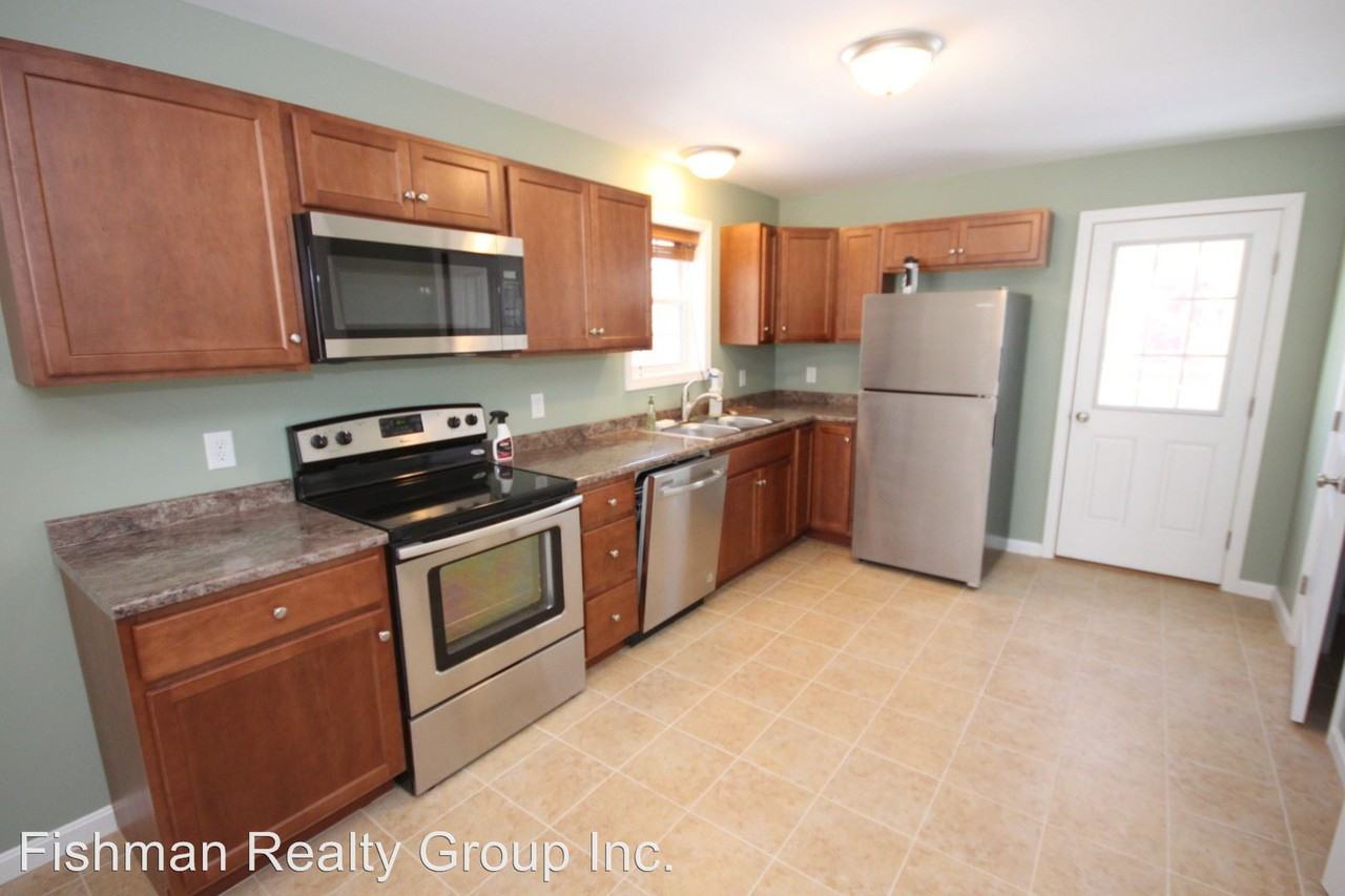 102 Seavey St - Photo 3 of 10