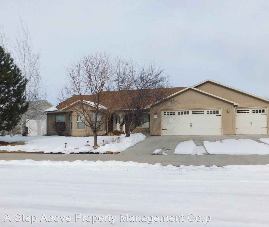 609 Sabil Dr - Photo 2 of 33